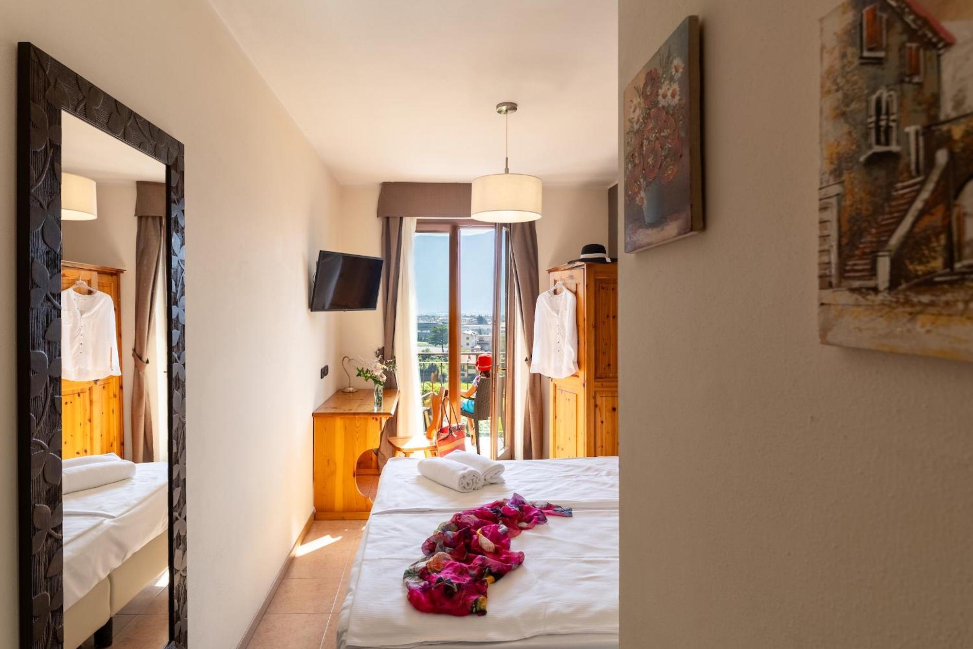 Agritur Eden Marone Villa ริวาเดลการ์ดา ภายนอก รูปภาพ