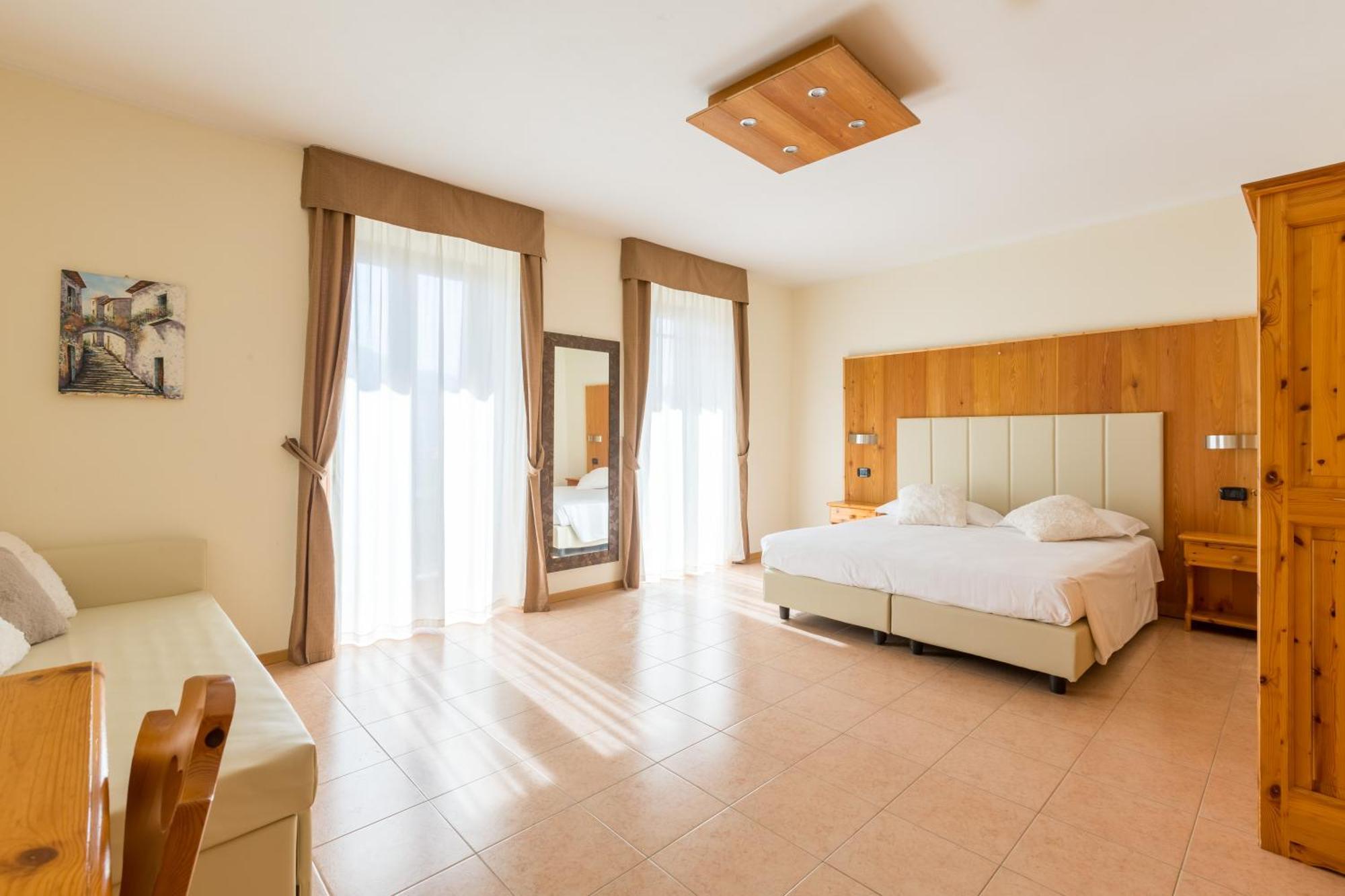Agritur Eden Marone Villa ริวาเดลการ์ดา ภายนอก รูปภาพ