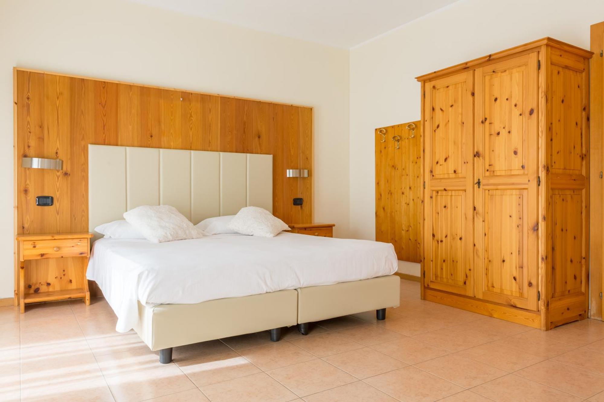Agritur Eden Marone Villa ริวาเดลการ์ดา ภายนอก รูปภาพ
